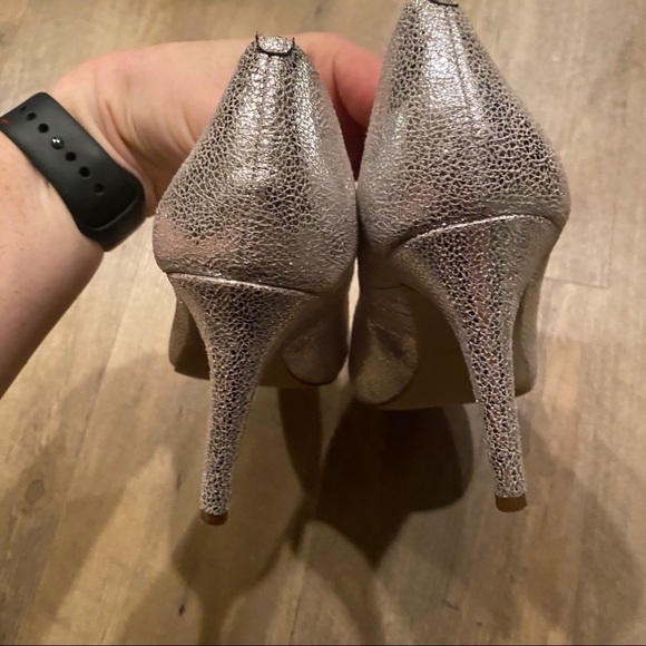 EUC J Crew Stilettos - Picture 3 of 8